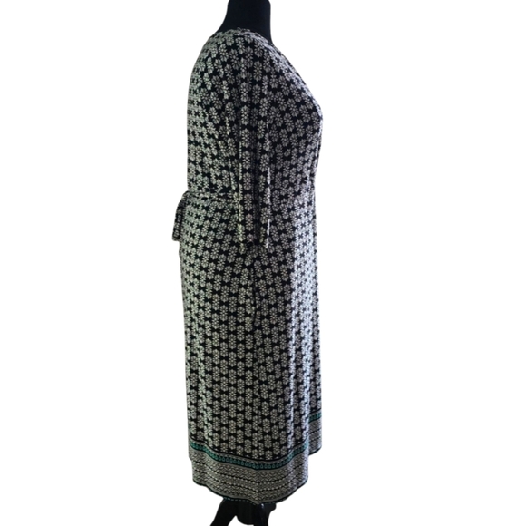 Catherines Women's Plus Floral Knit Black White Turquoise Long Dress Size 0X - Picture 4 of 6